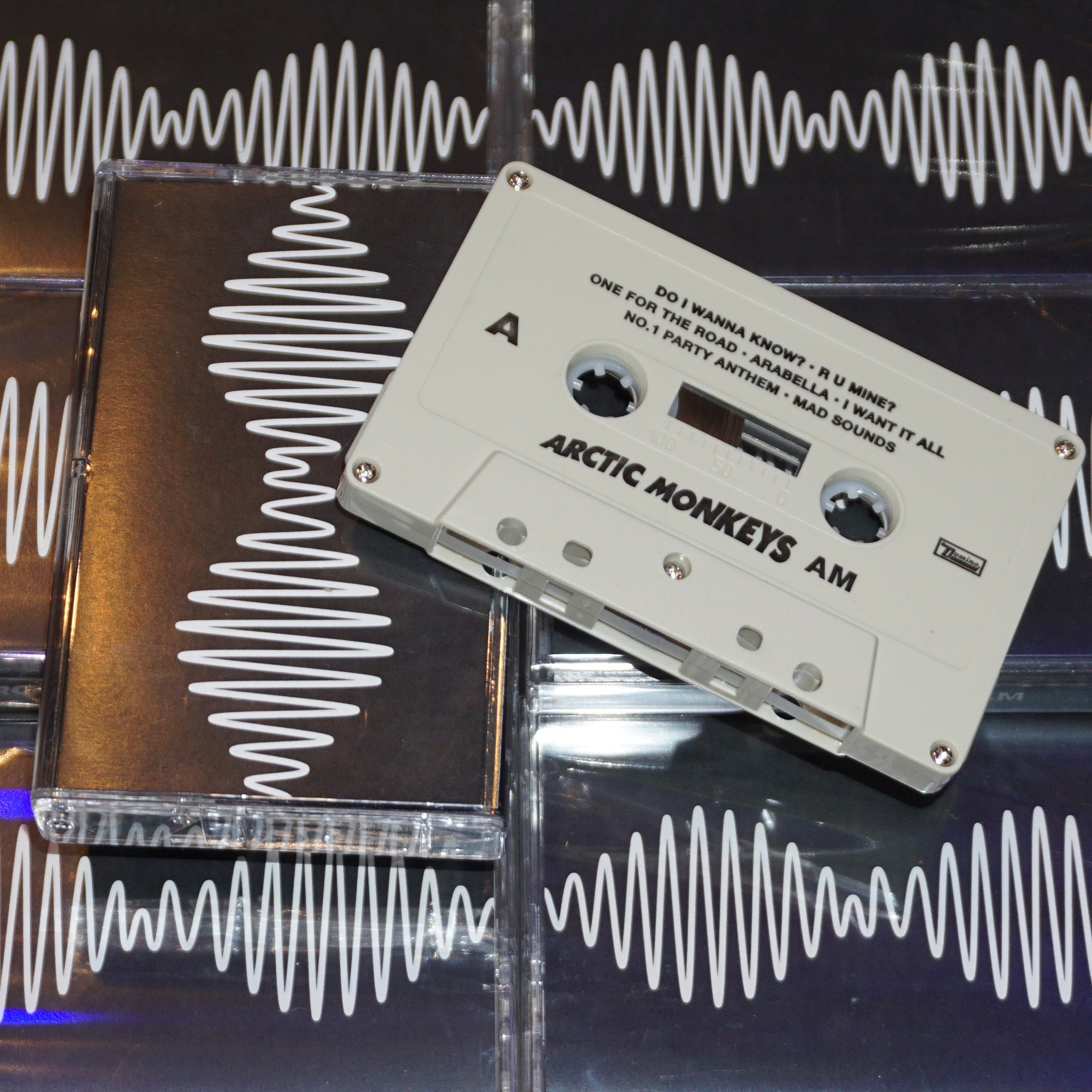 AM【TAPE】- Arctic Monkeys – ODD TAPE